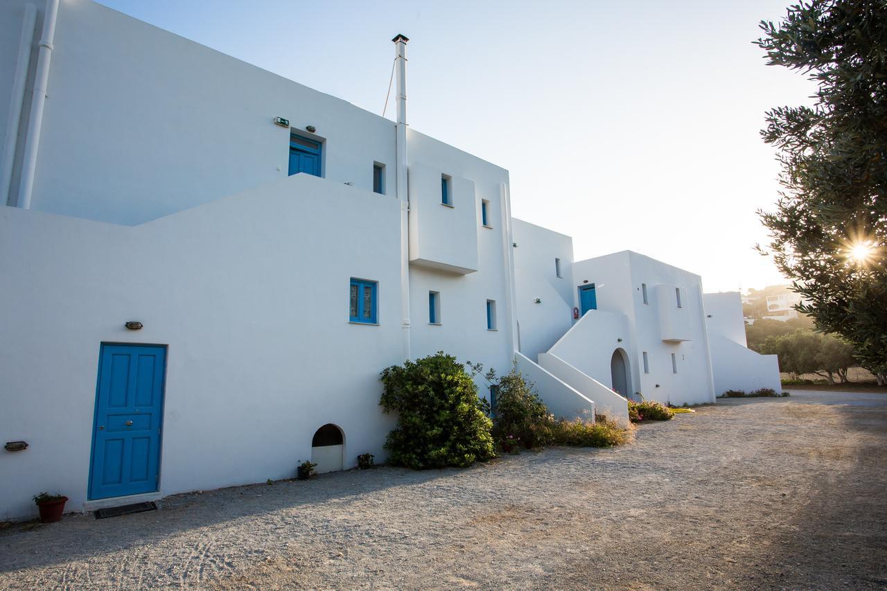 Likio Studios Batsíon Exterior photo